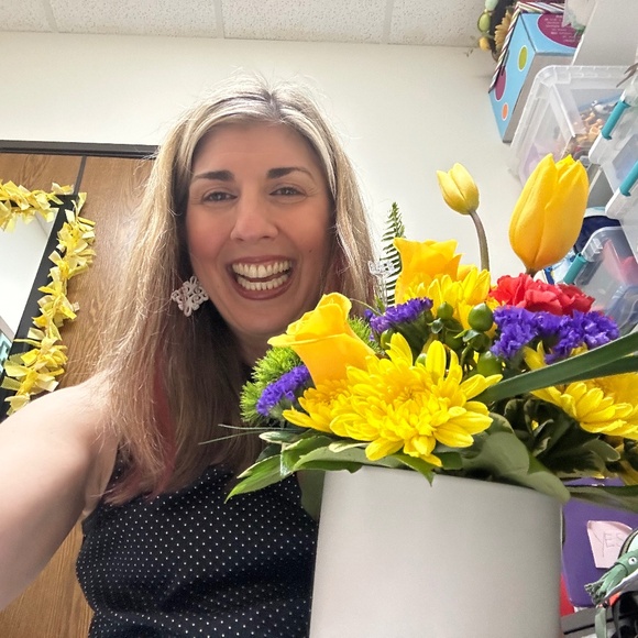 Meet your posher, LAUREN - Picture 1 of 1